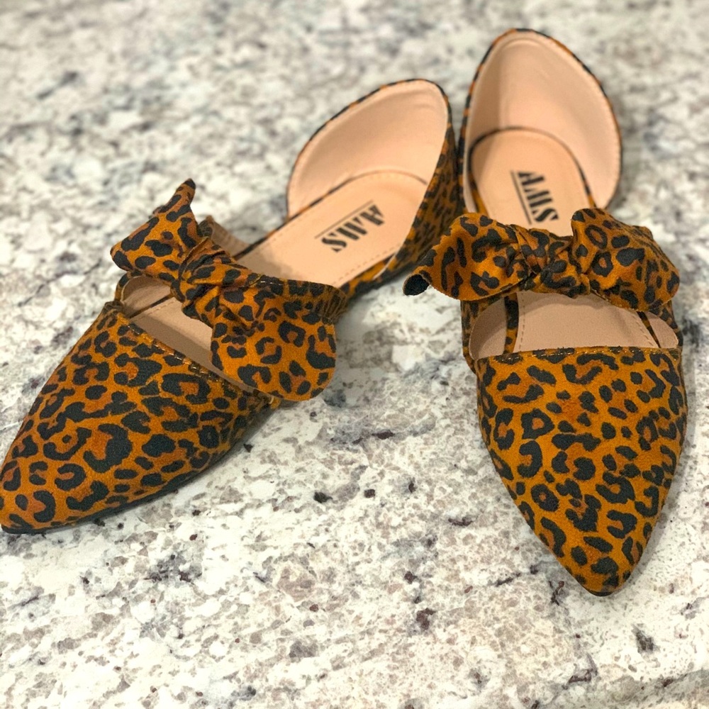 Leopard Bow Flats